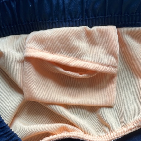 Women’s small old navy athletic shorts - Picture 3 of 4